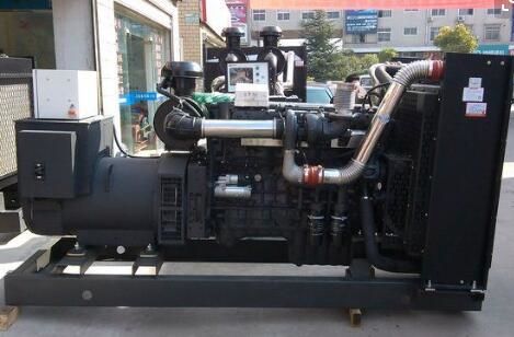玉柴柴油髮(fa)電(dian)機(jī)組550KW成(cheng)功交付-裝(zhuang)貨中(zhong)